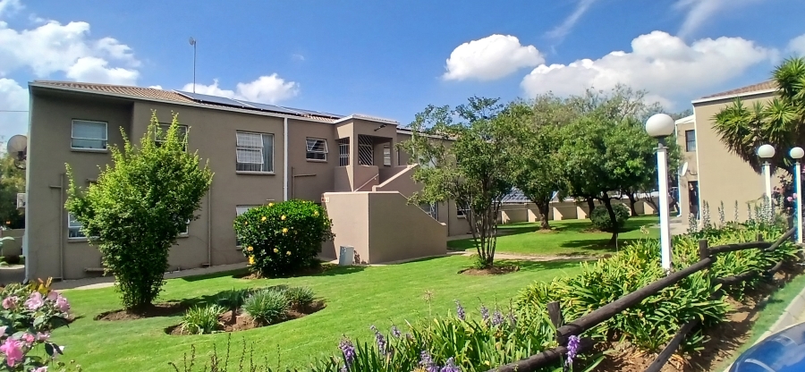 3 Bedroom Property for Sale in Alberante Gauteng