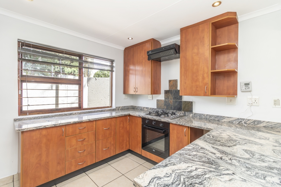 4 Bedroom Property for Sale in Magaliessig Gauteng