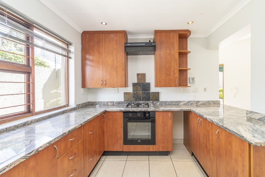 4 Bedroom Property for Sale in Magaliessig Gauteng