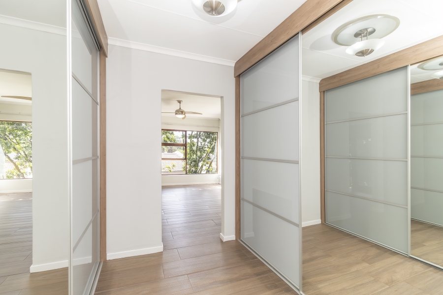 4 Bedroom Property for Sale in Magaliessig Gauteng