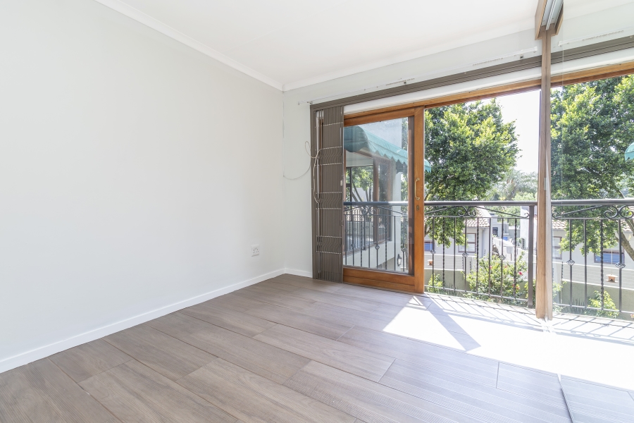 4 Bedroom Property for Sale in Magaliessig Gauteng