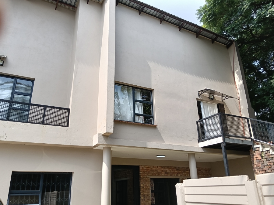 11 Bedroom Property for Sale in Westdene Gauteng