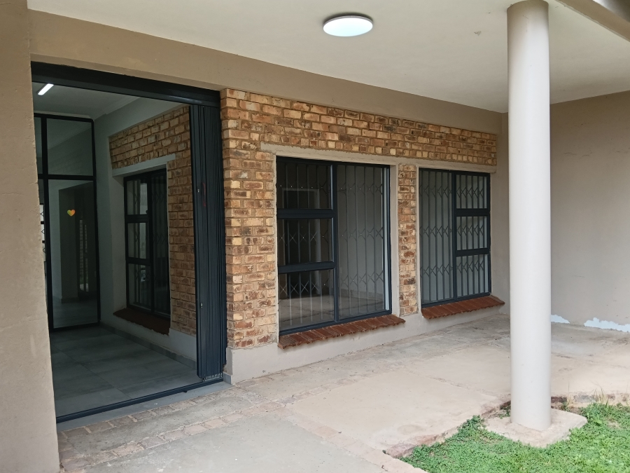 11 Bedroom Property for Sale in Westdene Gauteng