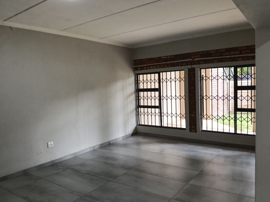 11 Bedroom Property for Sale in Westdene Gauteng