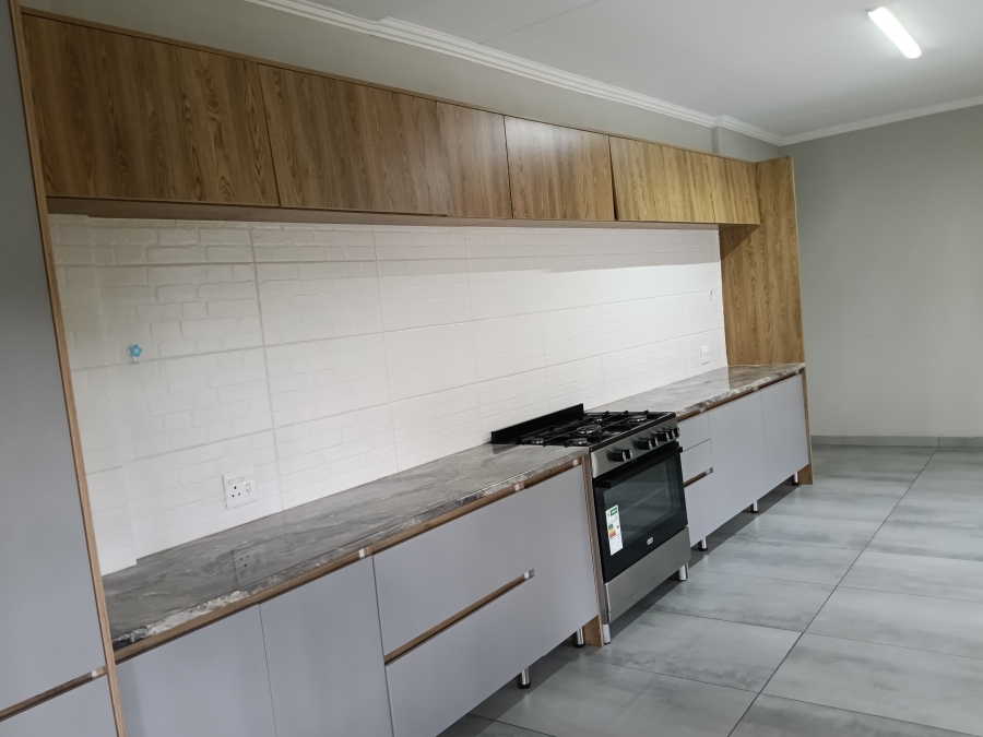 11 Bedroom Property for Sale in Westdene Gauteng