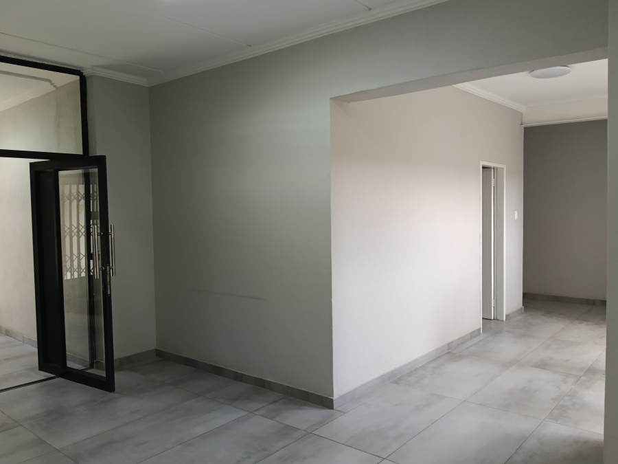 11 Bedroom Property for Sale in Westdene Gauteng