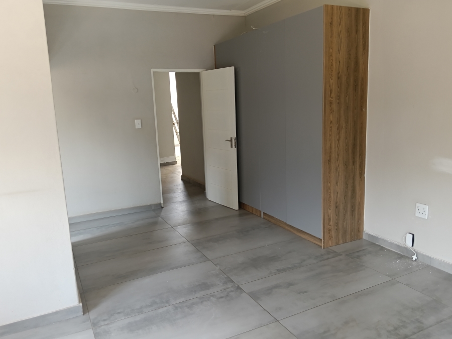 11 Bedroom Property for Sale in Westdene Gauteng