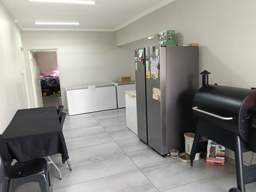 11 Bedroom Property for Sale in Westdene Gauteng