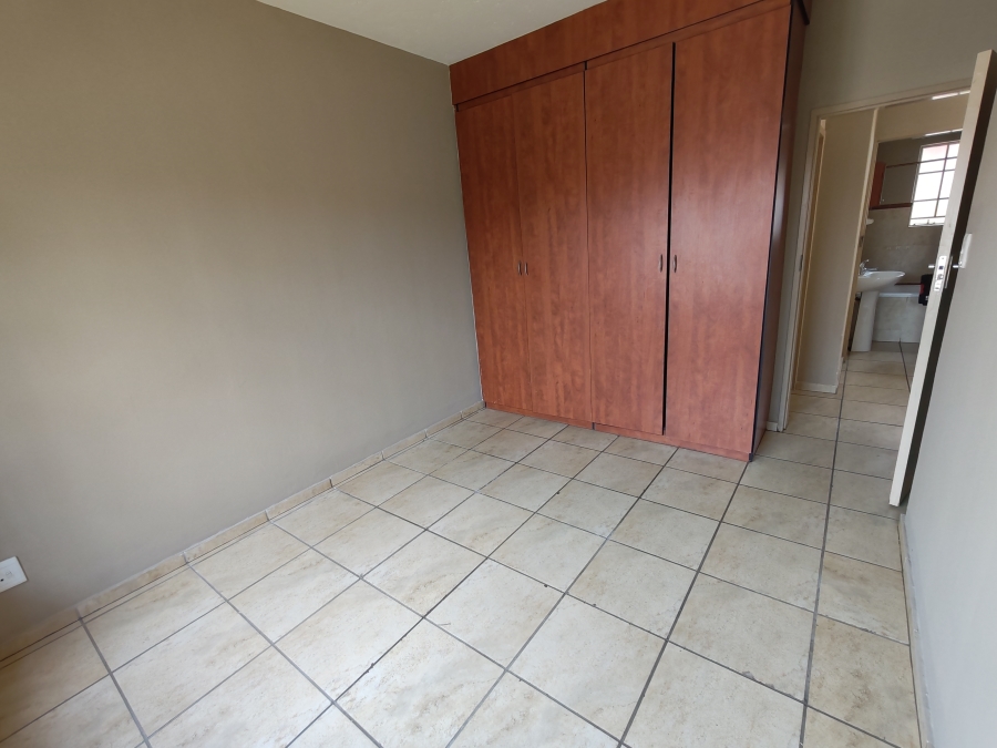 2 Bedroom Property for Sale in Mountain View Gauteng