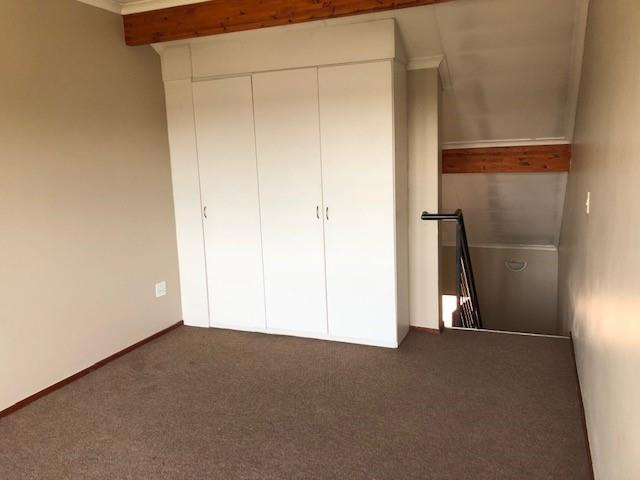 1 Bedroom Property for Sale in Edenvale Central Gauteng