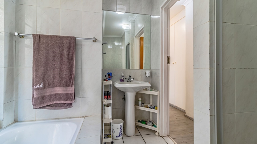 3 Bedroom Property for Sale in Linksfield Gauteng