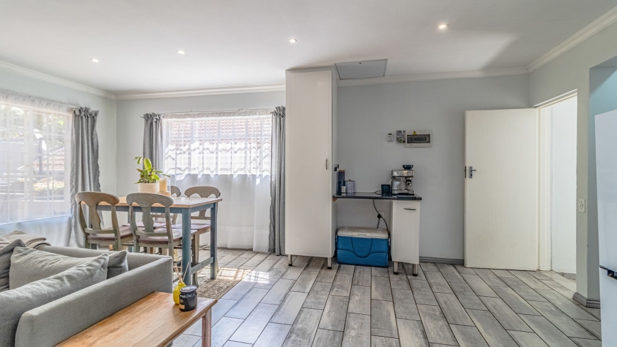 3 Bedroom Property for Sale in Linksfield Gauteng