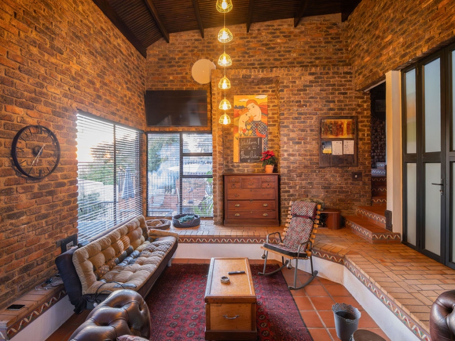 4 Bedroom Property for Sale in Waverley Gauteng