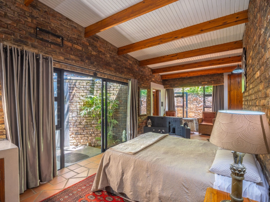 4 Bedroom Property for Sale in Waverley Gauteng