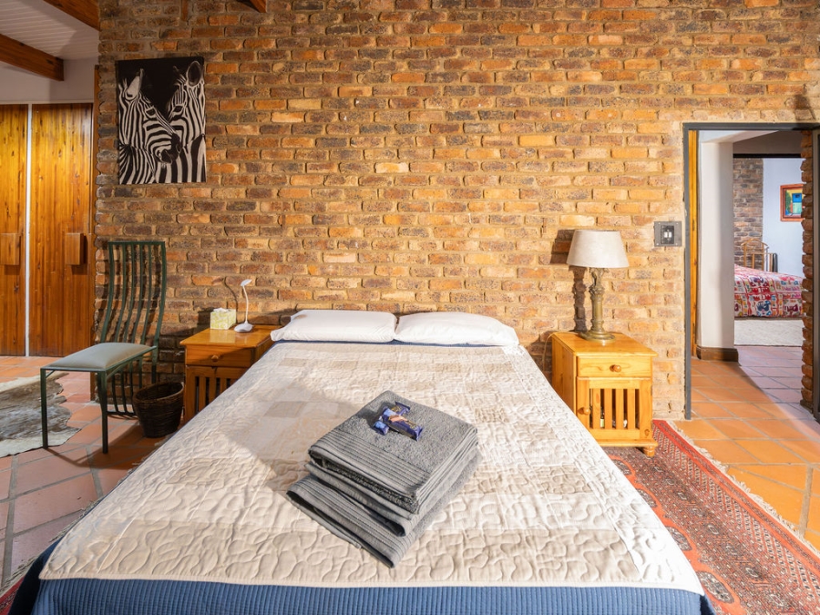 4 Bedroom Property for Sale in Waverley Gauteng