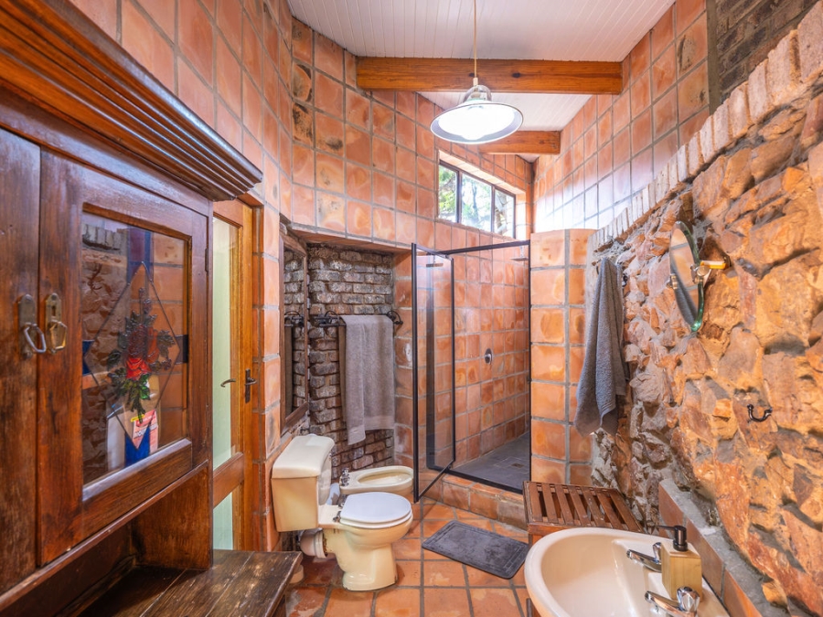 4 Bedroom Property for Sale in Waverley Gauteng