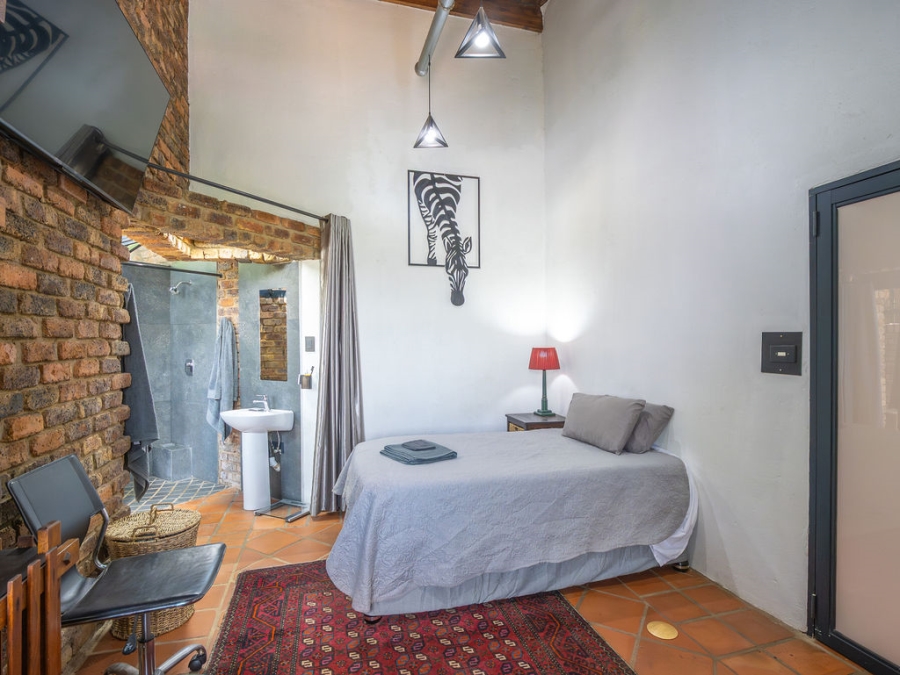 4 Bedroom Property for Sale in Waverley Gauteng