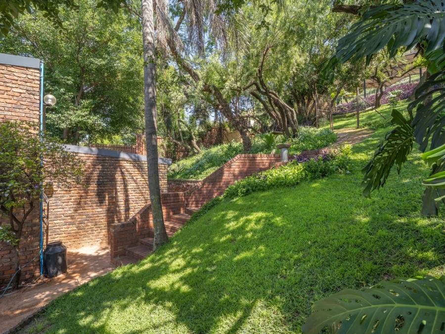 4 Bedroom Property for Sale in Waverley Gauteng