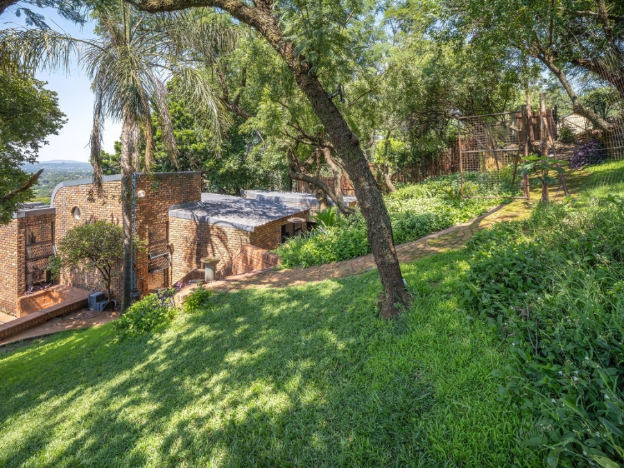 4 Bedroom Property for Sale in Waverley Gauteng