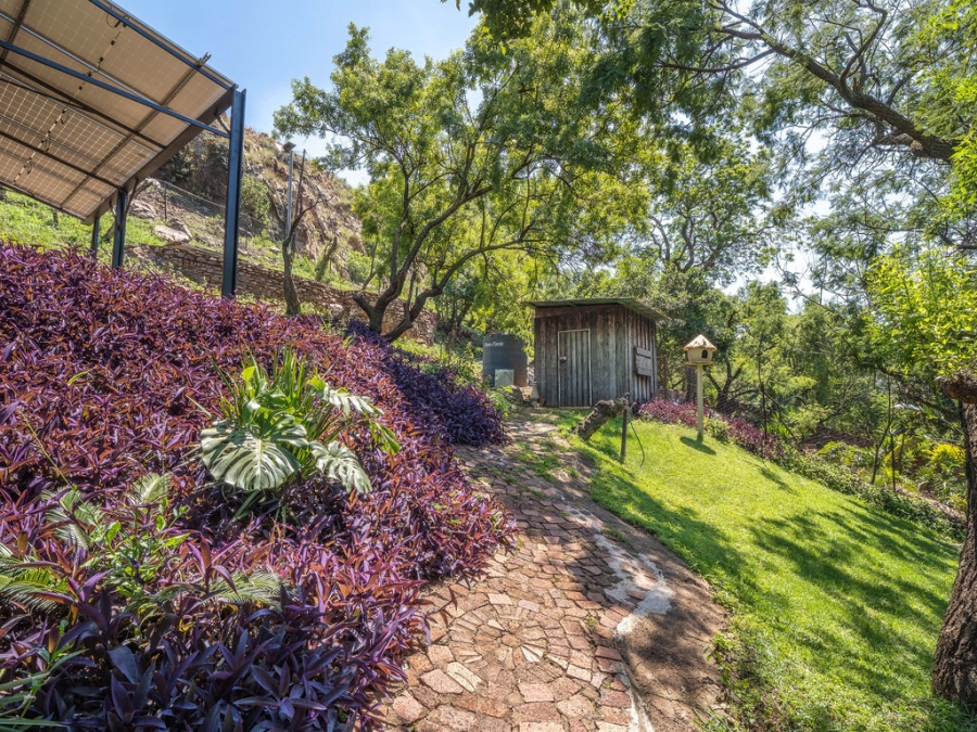 4 Bedroom Property for Sale in Waverley Gauteng