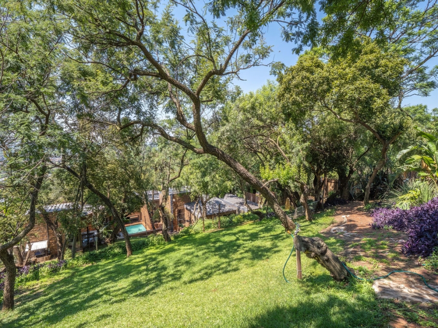 4 Bedroom Property for Sale in Waverley Gauteng