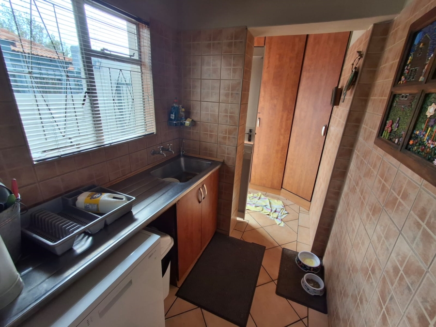 5 Bedroom Property for Sale in Capital Park Gauteng