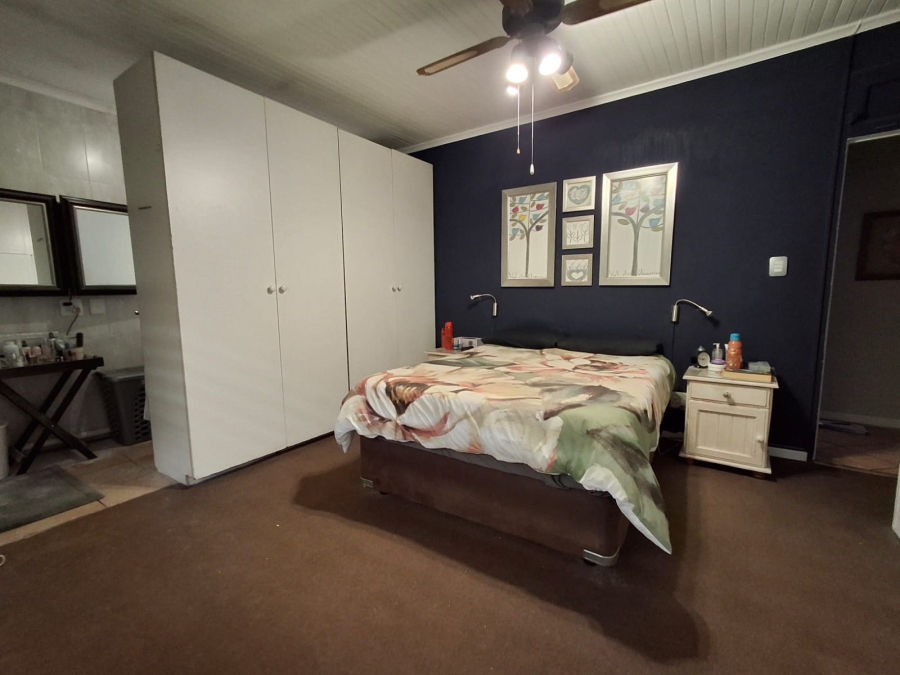 5 Bedroom Property for Sale in Capital Park Gauteng