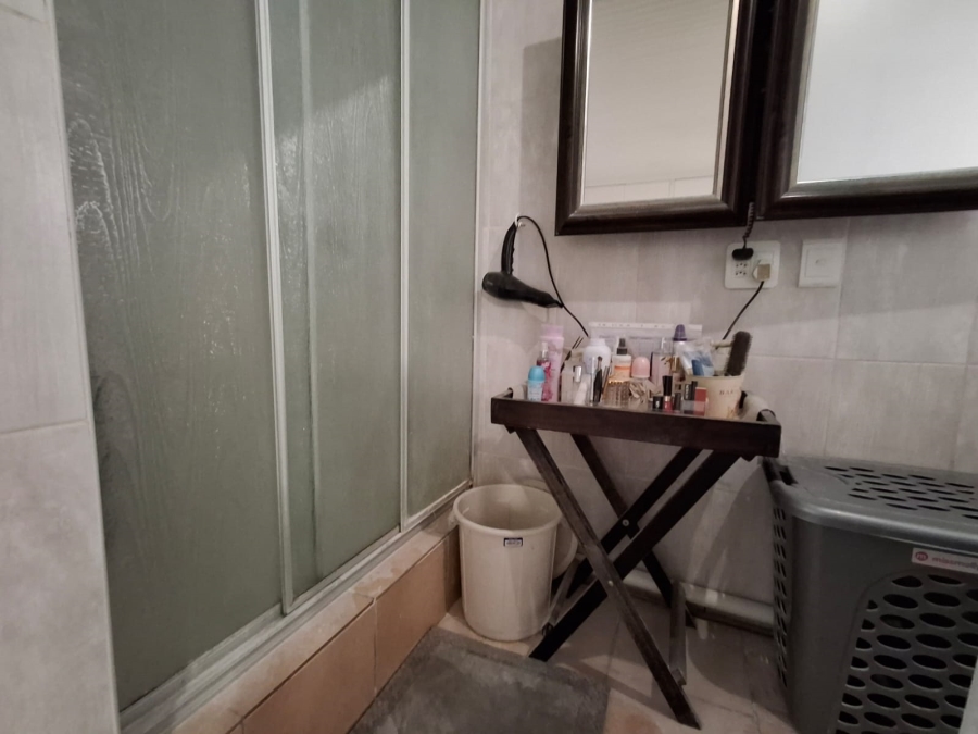 5 Bedroom Property for Sale in Capital Park Gauteng