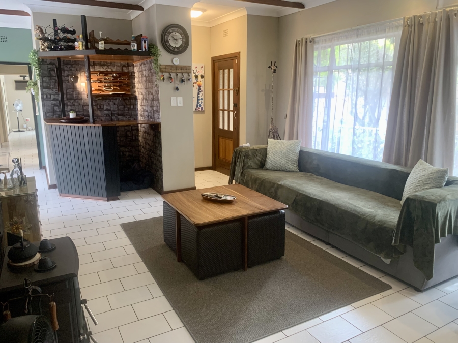4 Bedroom Property for Sale in Farrarmere Gauteng