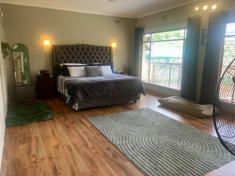 4 Bedroom Property for Sale in Farrarmere Gauteng