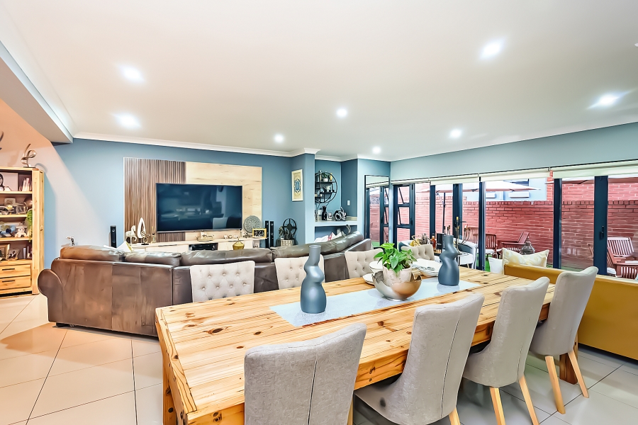 4 Bedroom Property for Sale in Willowbrook Gauteng