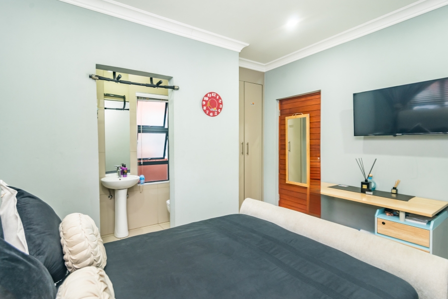4 Bedroom Property for Sale in Willowbrook Gauteng