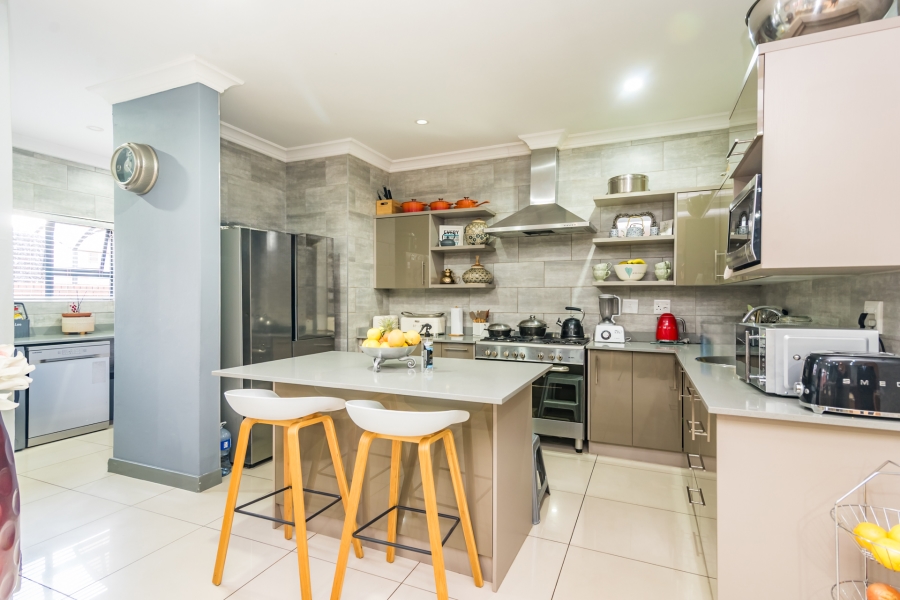 4 Bedroom Property for Sale in Willowbrook Gauteng