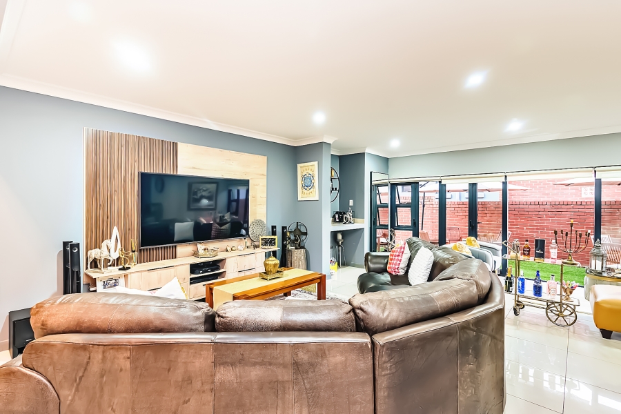 4 Bedroom Property for Sale in Willowbrook Gauteng
