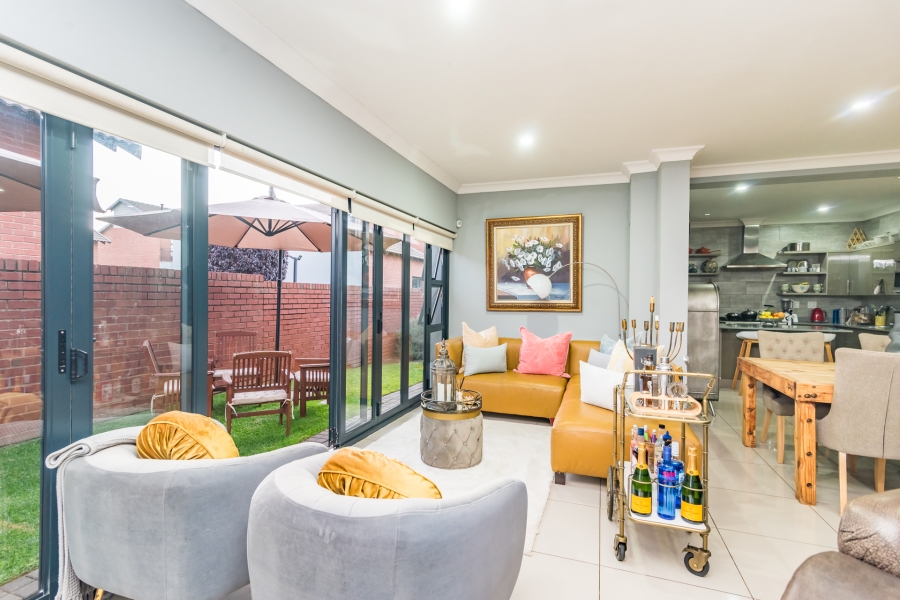 4 Bedroom Property for Sale in Willowbrook Gauteng