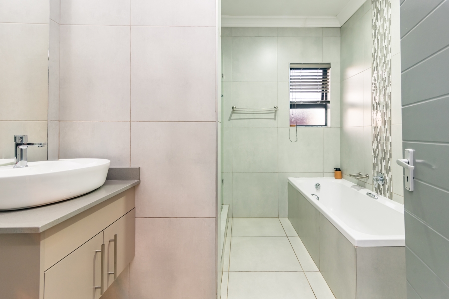 4 Bedroom Property for Sale in Willowbrook Gauteng