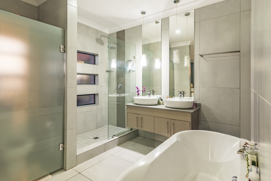 4 Bedroom Property for Sale in Willowbrook Gauteng