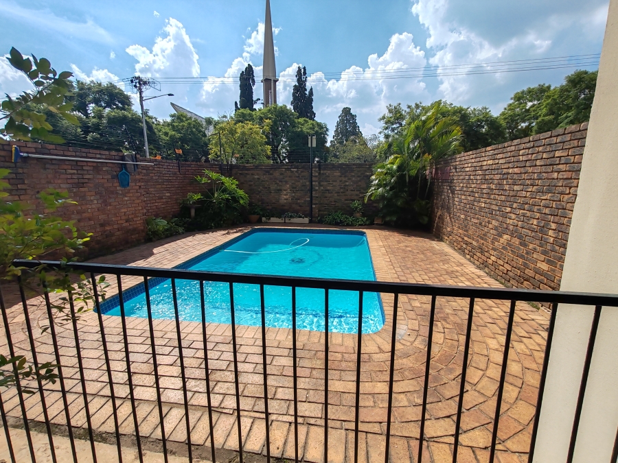 2 Bedroom Property for Sale in Villieria Gauteng