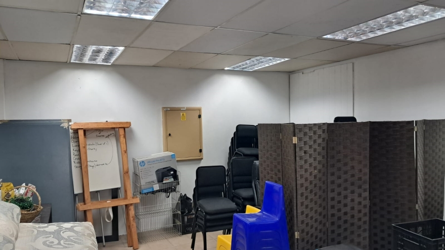 To Let Commercial Property for Rent in Pierre Van Ryneveld Gauteng