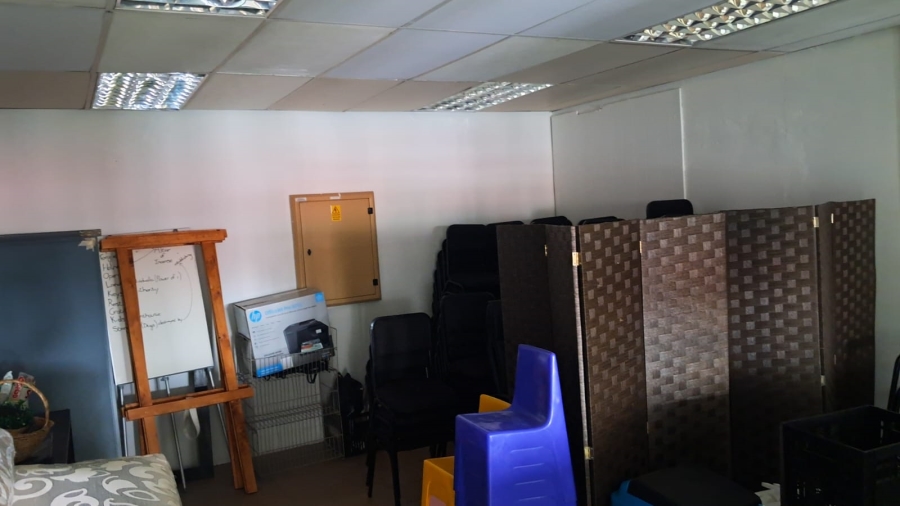 To Let Commercial Property for Rent in Pierre Van Ryneveld Gauteng