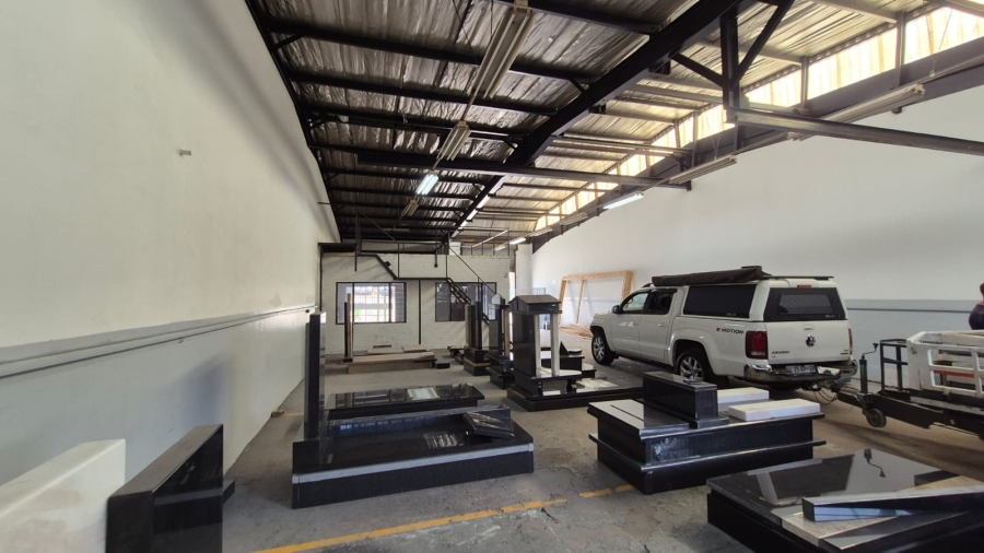 To Let Commercial Property for Rent in Silvertondale Gauteng
