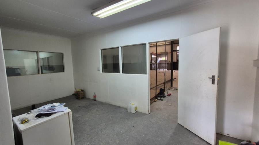 To Let Commercial Property for Rent in Silvertondale Gauteng
