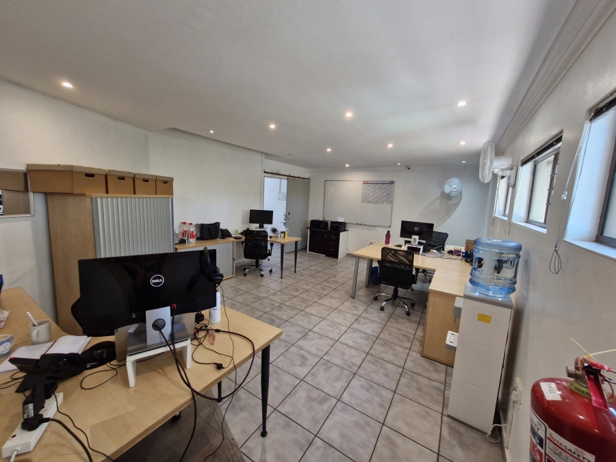 To Let Commercial Property for Rent in Wierda Park Gauteng