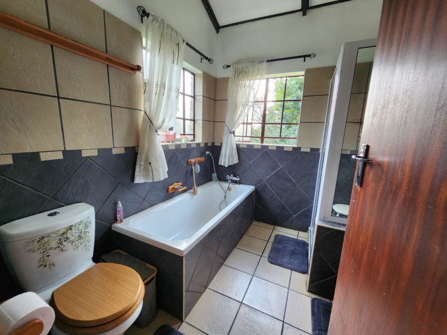 3 Bedroom Property for Sale in Glen Donald A H Gauteng