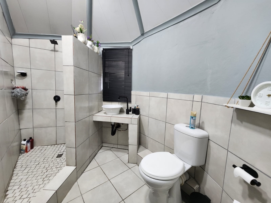 3 Bedroom Property for Sale in Glen Donald A H Gauteng