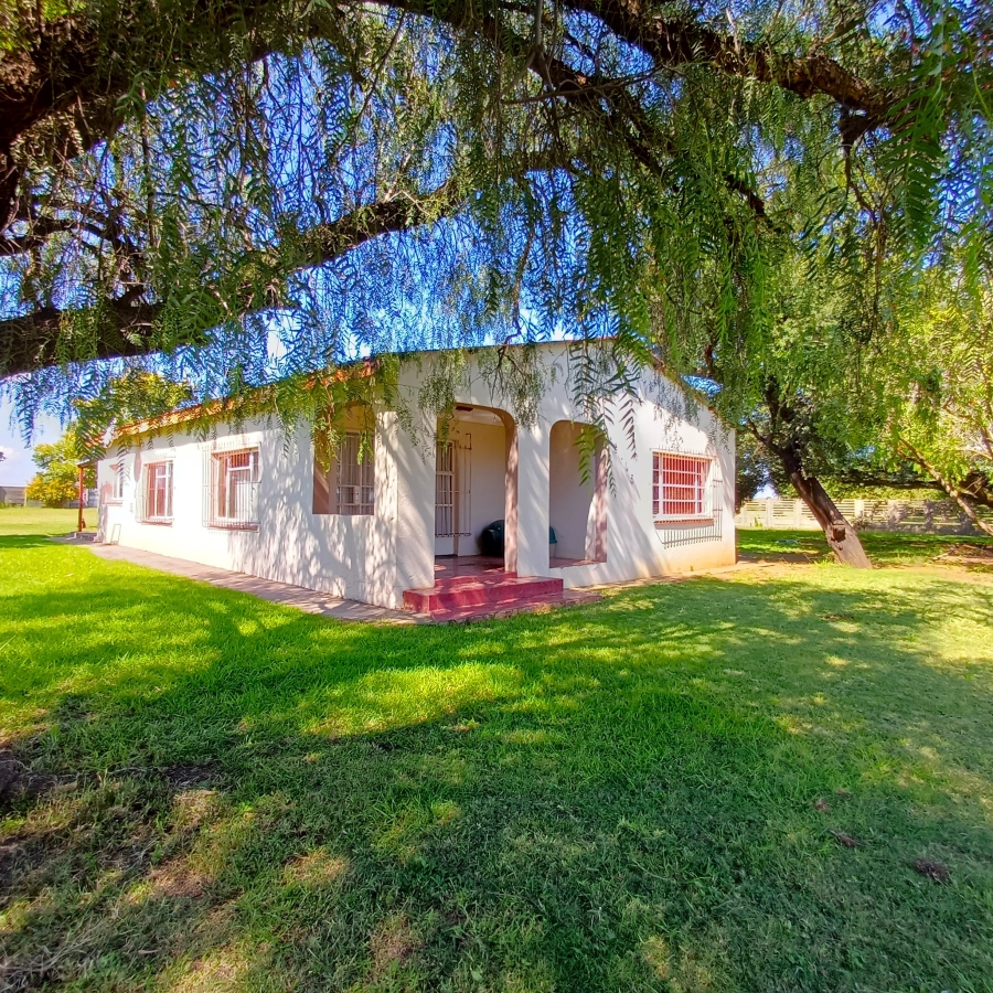 3 Bedroom Property for Sale in Nelsonia Gauteng