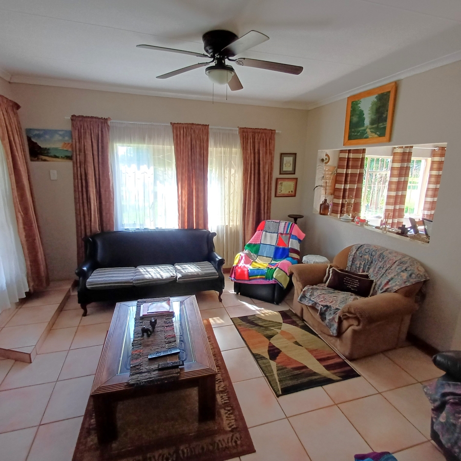 3 Bedroom Property for Sale in Nelsonia Gauteng