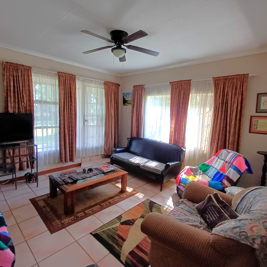 3 Bedroom Property for Sale in Nelsonia Gauteng