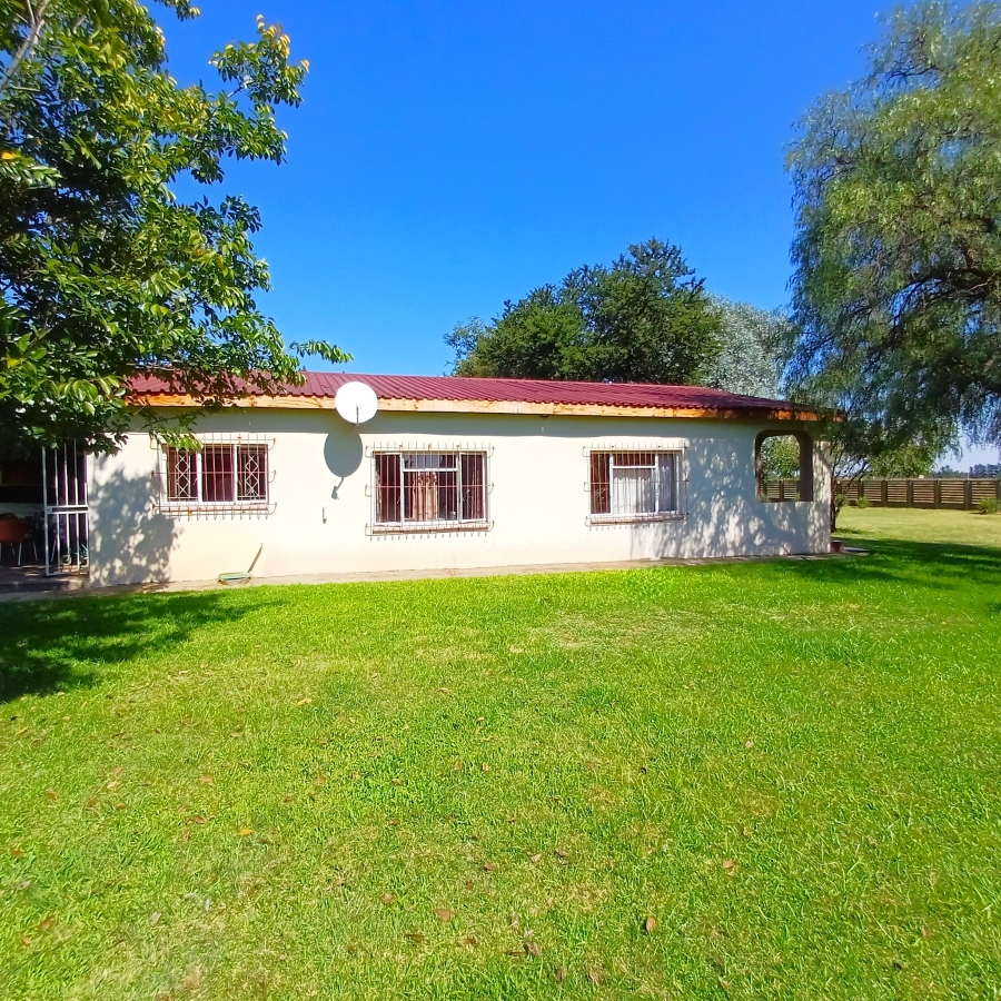 3 Bedroom Property for Sale in Nelsonia Gauteng