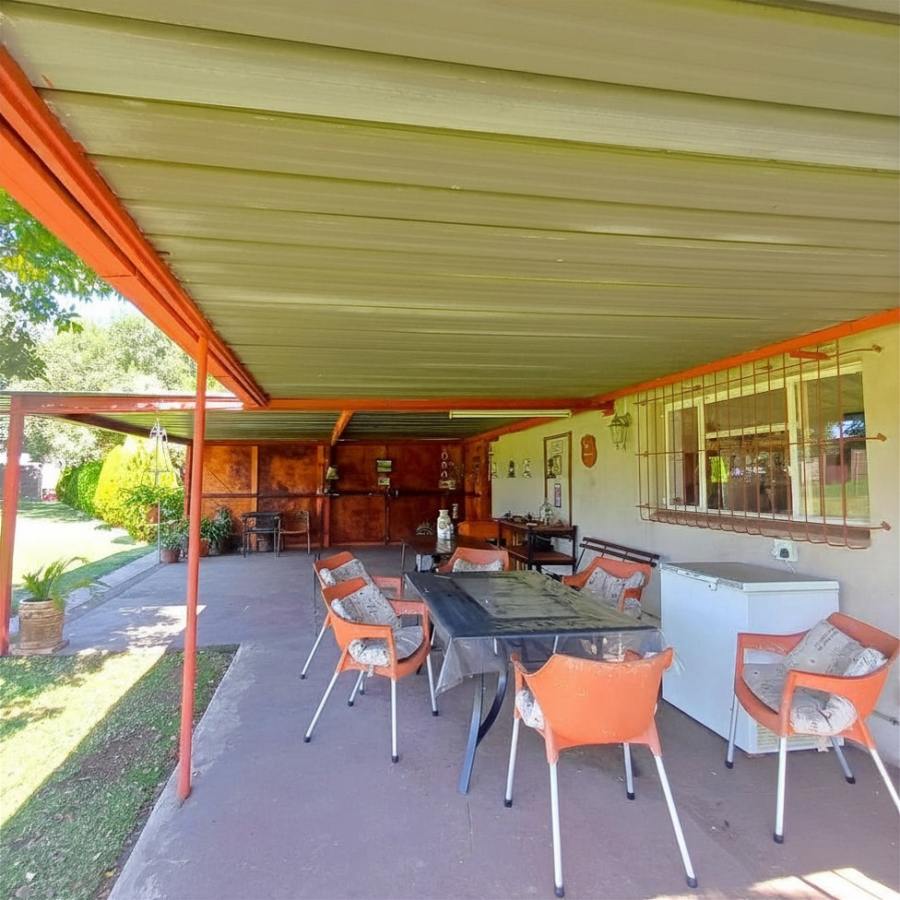 3 Bedroom Property for Sale in Nelsonia Gauteng